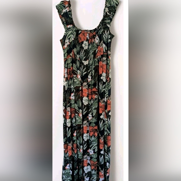 Volcom Women's M Tropical Black Floral Maxi Dress Front Slit Straps Stretch Back - Picture 3 of 5